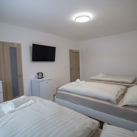 Apartment Simona Hostka  ภายนอก รูปภาพ