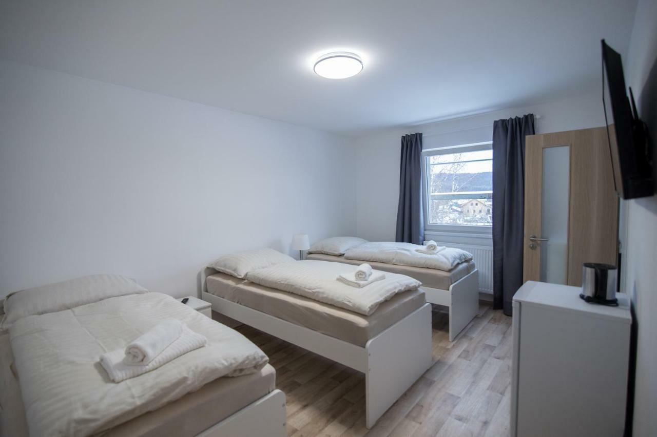 Apartment Simona Hostka  ภายนอก รูปภาพ